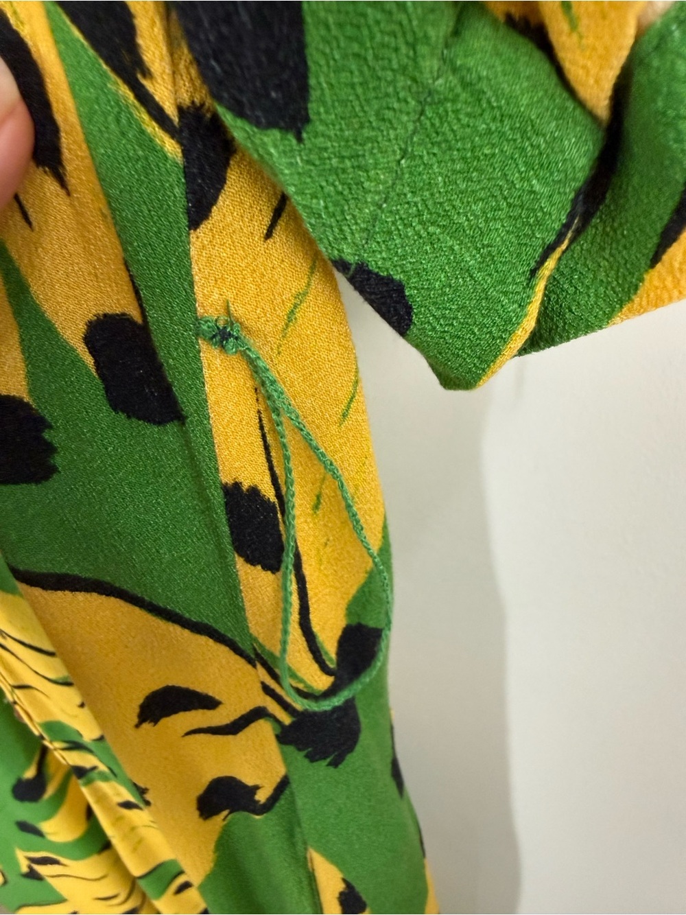 Farm Rio Bossa Banana Jumpsuit Size M Novelty Print Green Tropical Vacation RARE - Picture 7 of 16